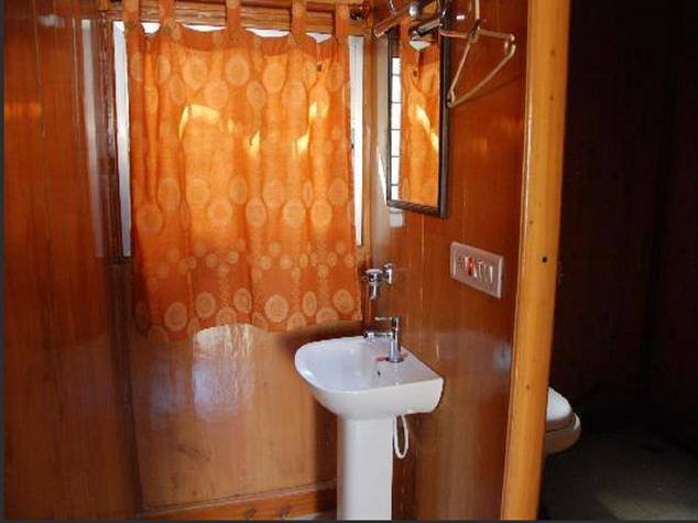 Lakshmi Heritage Tourist Home, Hampi 5